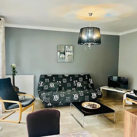 F2 Avec Terrasse, 3 Pers, Proche Cures Et Centre-ville, Amelie-les-bains - Fr-1-703-117 Lägenhet Amélie-les-Bains-Palalda