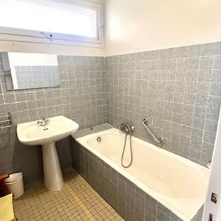 F2 Avec Terrasse, 3 Pers, Proche Cures Et Centre-ville, Amelie-les-bains - Fr-1-703-117