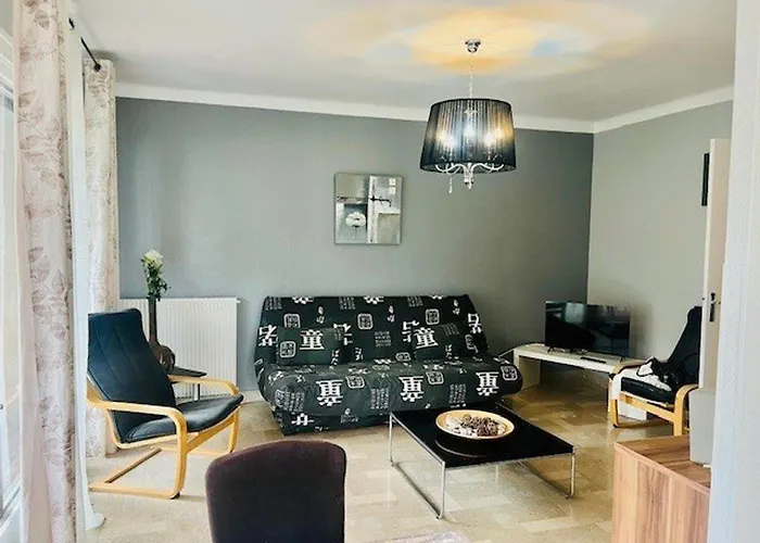 F2 Avec Terrasse, 3 Pers, Proche Cures Et Centre-ville, Amelie-les-bains - Fr-1-703-117 شقة Amélie-les-Bains-Palalda