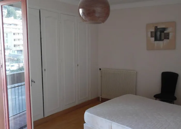 F2 Avec Terrasse, 3 Pers, Proche Cures Et Centre-ville, Amelie-les-bains - Fr-1-703-117 شقة