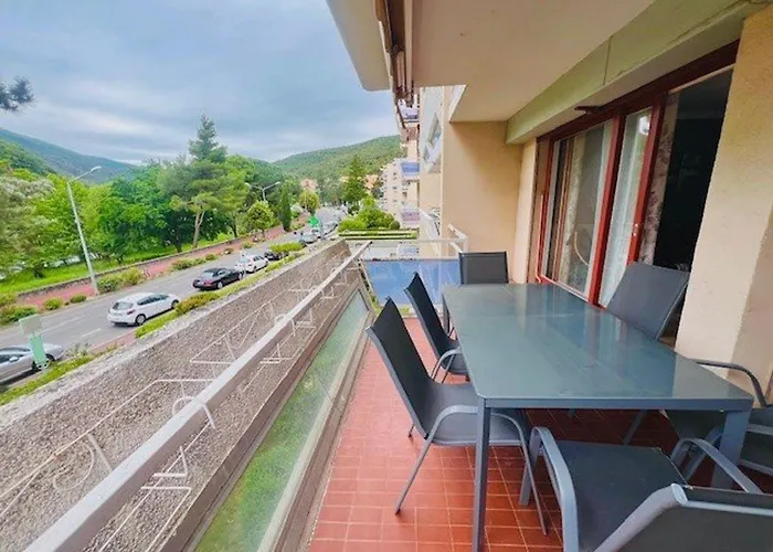 F2 Avec Terrasse, 3 Pers, Proche Cures Et Centre-ville, Amelie-les-bains - Fr-1-703-117 Apartmán